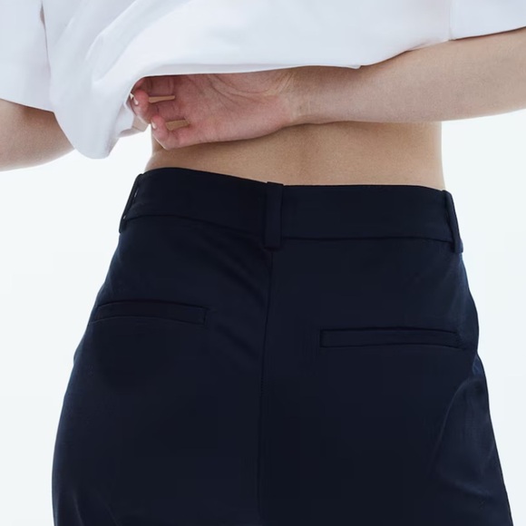 H&M Dark Navy Blue Women's Pants with pockets sliming sz 6 - Picture 5 of 10